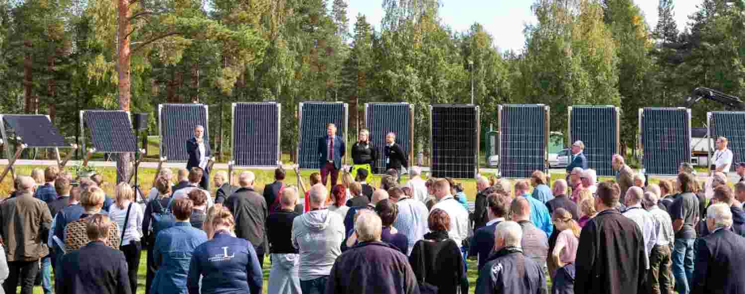 Bild på invigning av solcellsparken Solvåg.